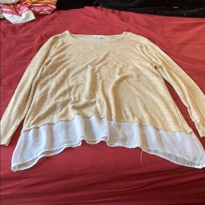 Light sweater top